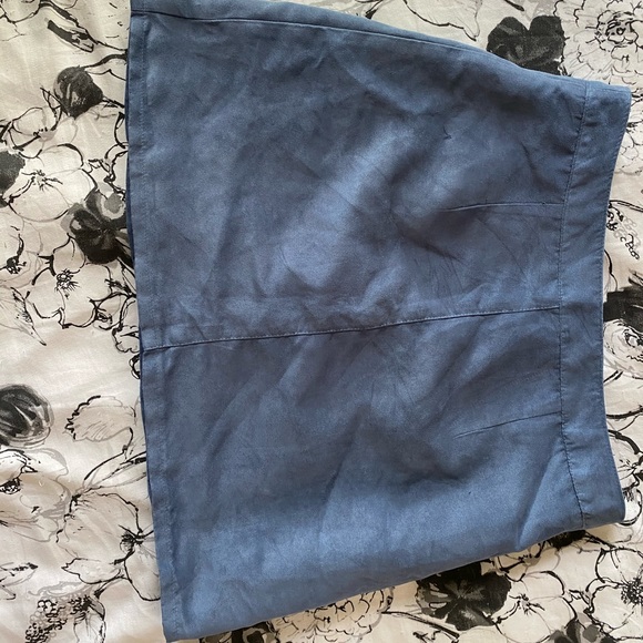 Retro Mini Skirt - Picture 2 of 2